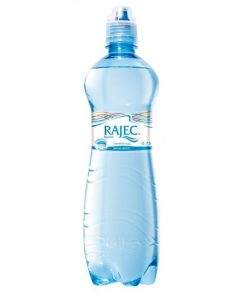 Pramenitá voda Rajec jemne sýtená kyslíkom 8 x 0,75 ℓ